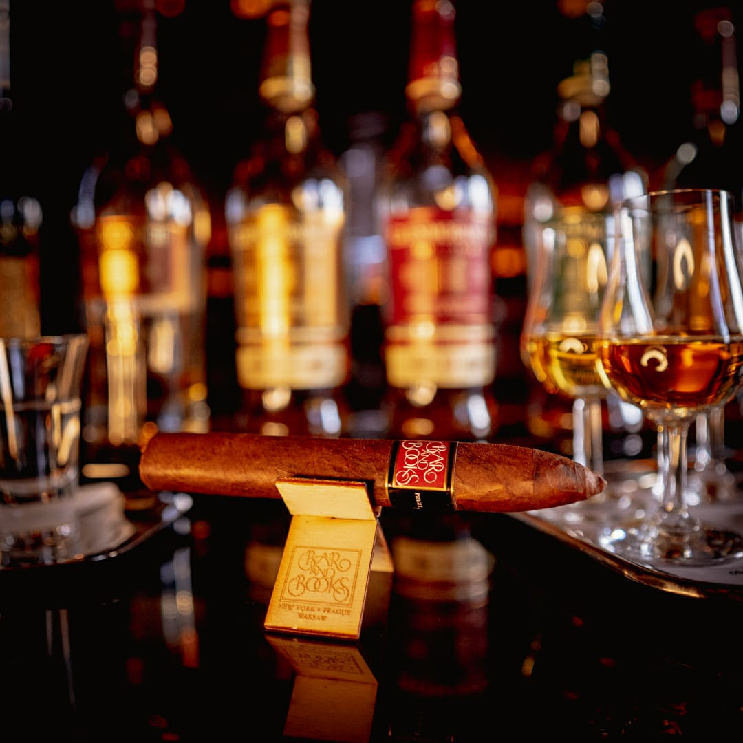 Národní Bar and Books