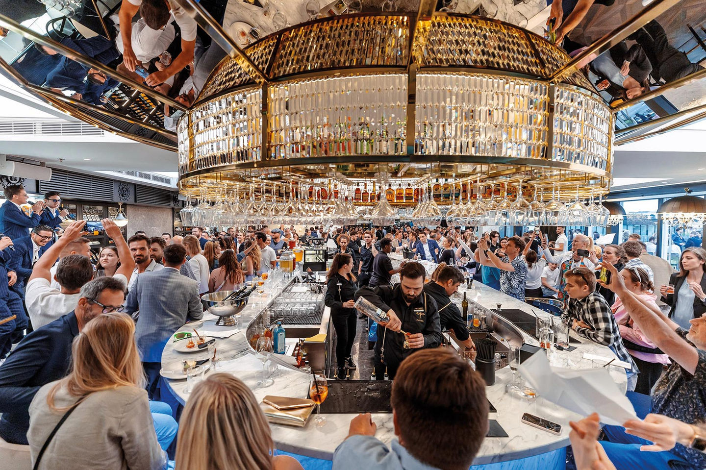 Fly Vista
Celodenní koncept 
