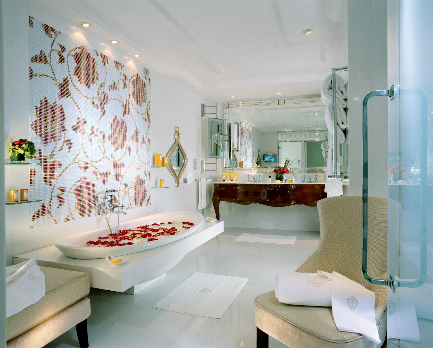 Hotel Principe di Savoia se turistům otevřel 1. 7.