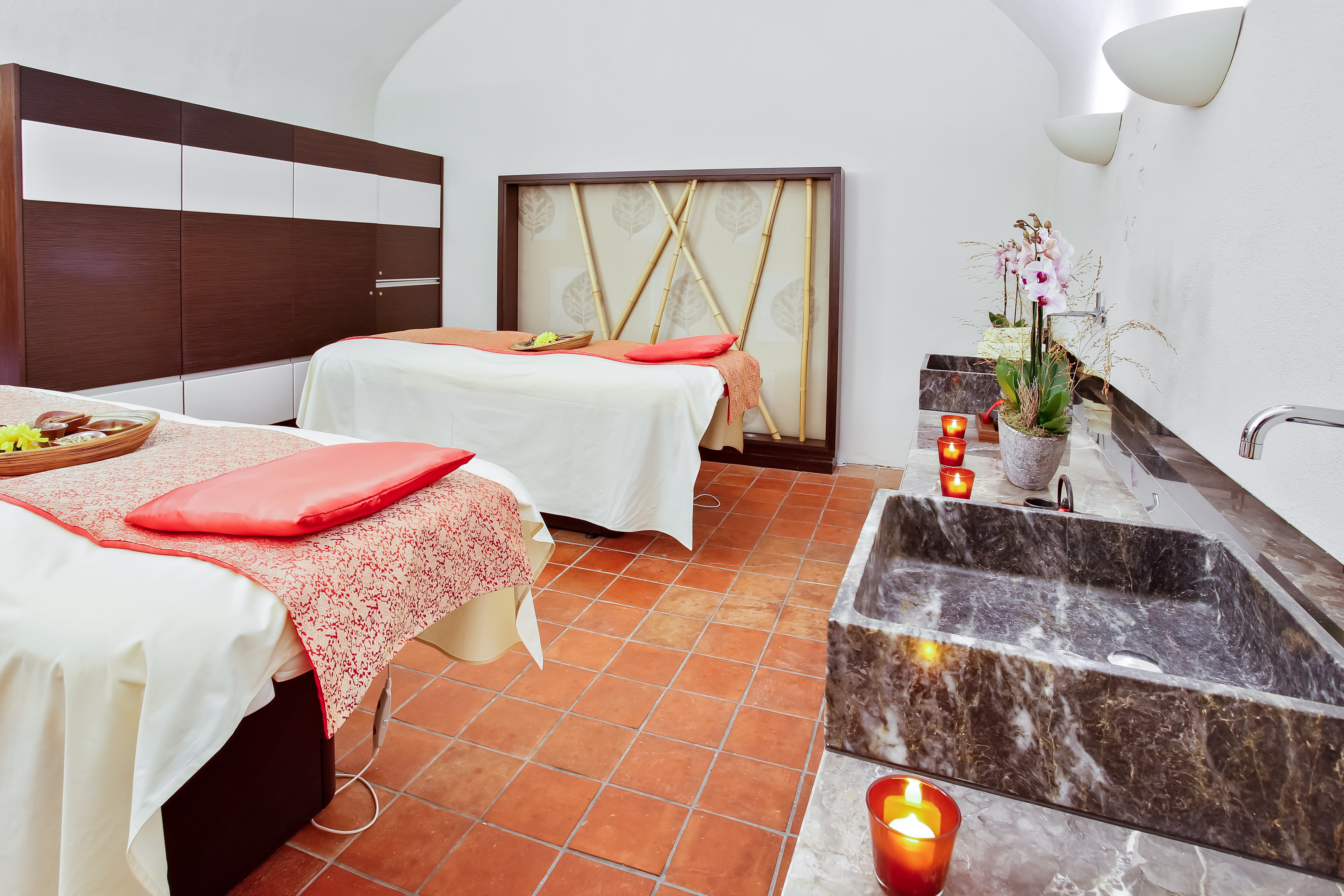 WELLNESS ON THE ROAD