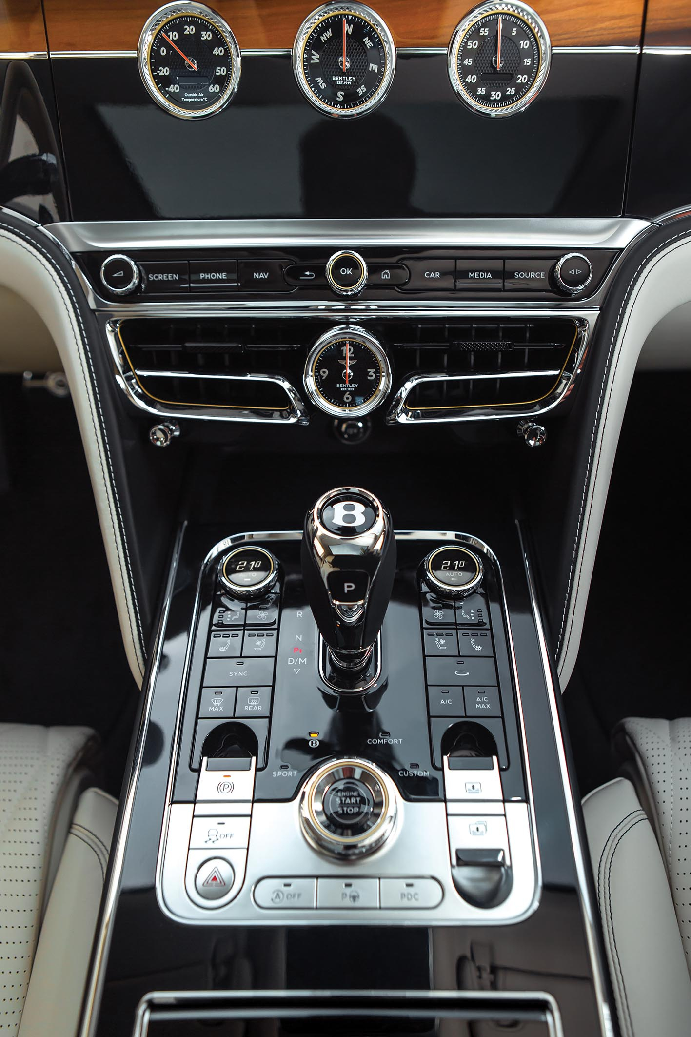 Legendary Cars have Already Driven from Smíchov for 30 Years