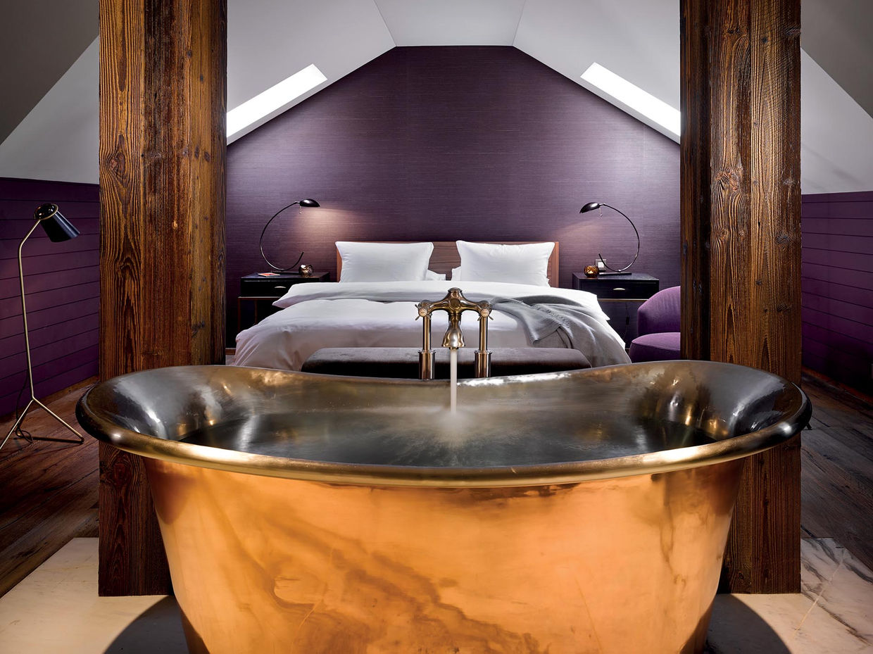 Helena Hons Valtrová
Offering Guests Experience, not Mere Accommodation.