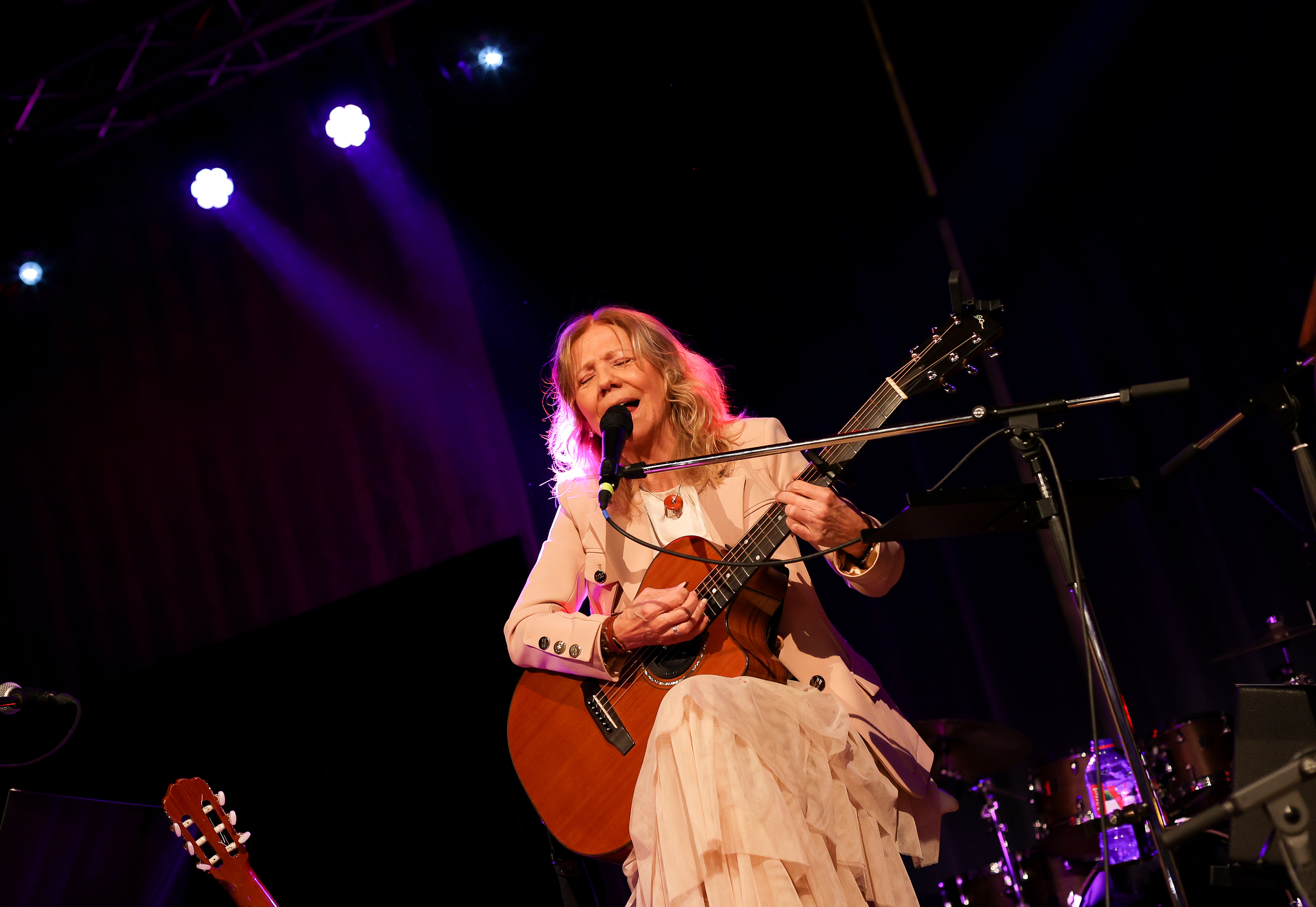 V letošním roce v srdci Evropy vyvrcholila plesová sezóna noblesním Česko-Slovenským plesem
V sobotu 11. února hostil pražský Obecní dům velkolepý Česko-Slovenský ples