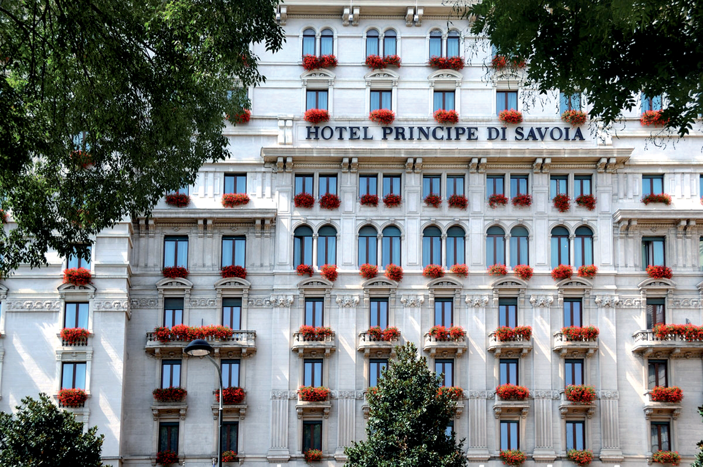 Hotel Principe di Savoia se turistům otevřel 1. 7.