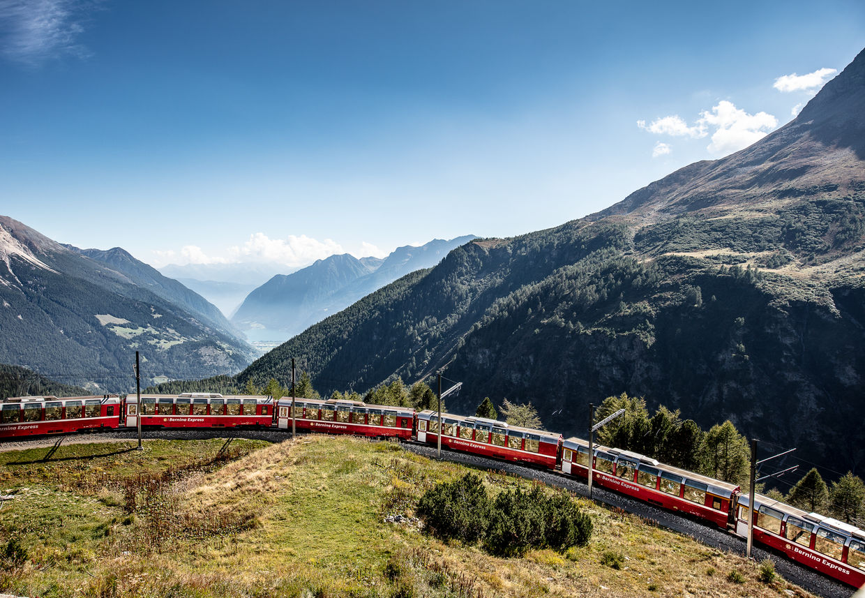 Autumn with Rhaetian Railway