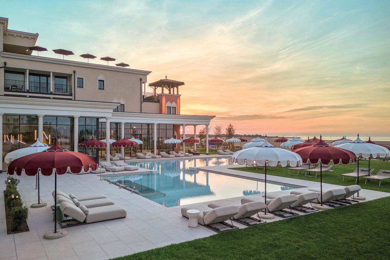 Hotel Cavallino Bianco míří z hor k moři

