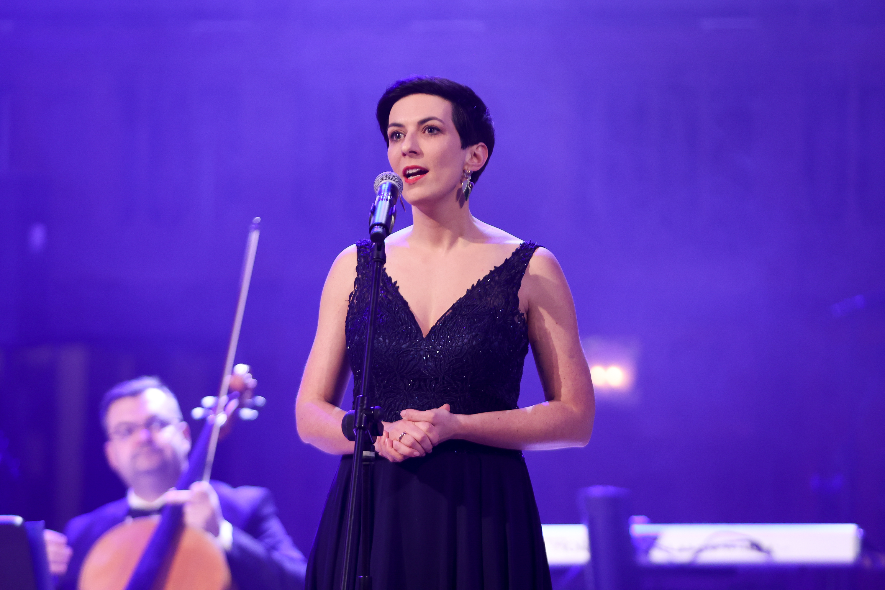 V letošním roce v srdci Evropy vyvrcholila plesová sezóna noblesním Česko-Slovenským plesem
V sobotu 11. února hostil pražský Obecní dům velkolepý Česko-Slovenský ples