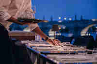 Brick’s Invites You to Top-level Themed Gastronomy