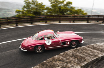 CHOPARD OFFICIAL TIMEKEEPER AND WORLD SPONSOR OF
THE 1000 MIGLIA 2024
CHOPARD OFFICIAL TIMEKEEPER AND WORLD SPONSOR OF
THE 1000 MIGLIA 2024